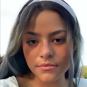 Meet your Posher, Mariana